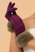 Load image into Gallery viewer, Bettina Gloves - Damson &amp; Olive