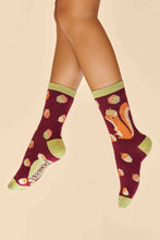 Load image into Gallery viewer, Squirrel with Acorn Beret Ankle Socks