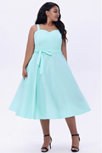 Load image into Gallery viewer, Mint Julip Midi Dress